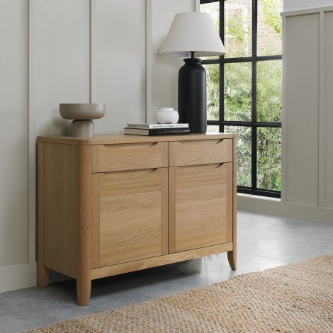 Chester Oak - Narrow Sideboard - 2 Drawers And 2 Doors - Recessed Handles - Lacquer Finish