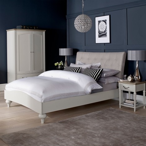 Montreux Soft Grey - 4'6" Upholstered Double Bedstead - 135cm - Diamond Stitch - Pebble Grey Fabric - Turned Legs