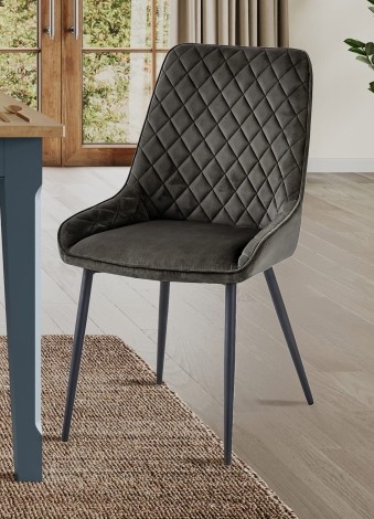 Signature - 2x Gun Metal Velvet Upholstered - Quilted Back - Dining Chairs - Black Metal Legs