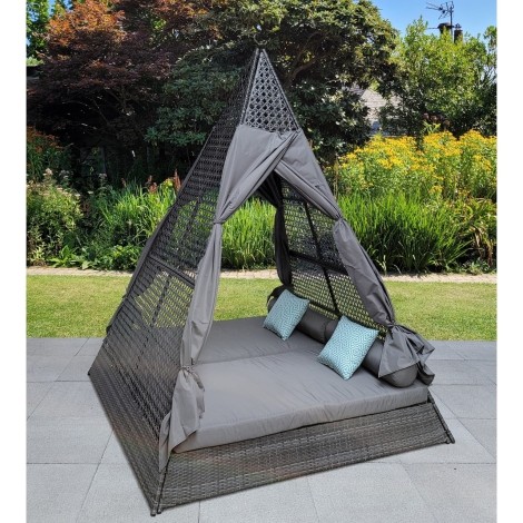 Teepee - Outdoor - Grey - Daybed - UV Treated Wicker